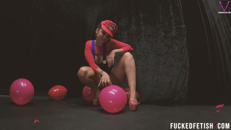 Fucked fetish: B2p Mario Bros Cosplay Red Balloons pop talons hauts
