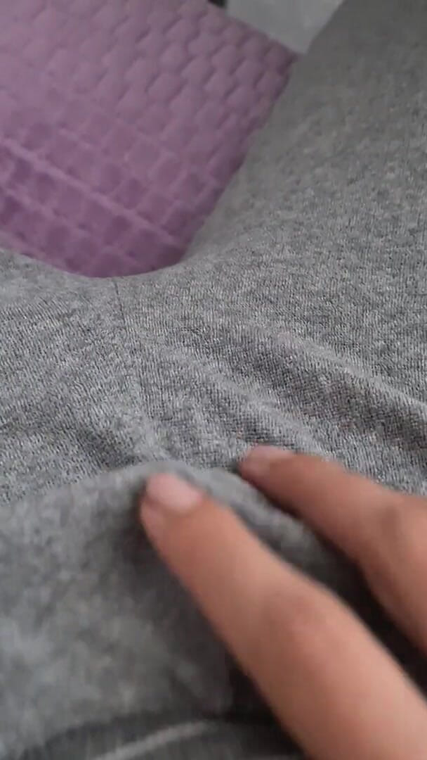 Adele Amber: My warm Piss from my warm pussy