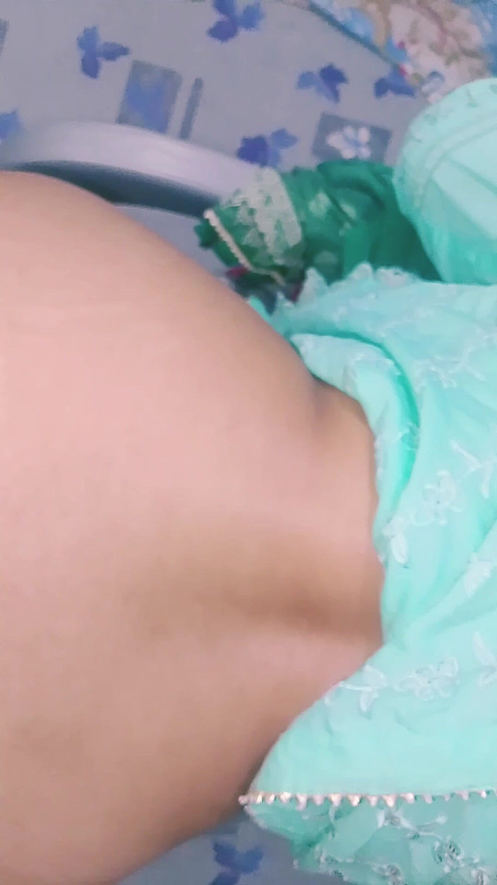 Aizzee: Зрадлива дружина сусіда отримує жорсткий трах