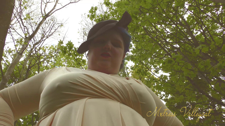 Mxtress Valleycat: Sanguine giantess walks you in the woods