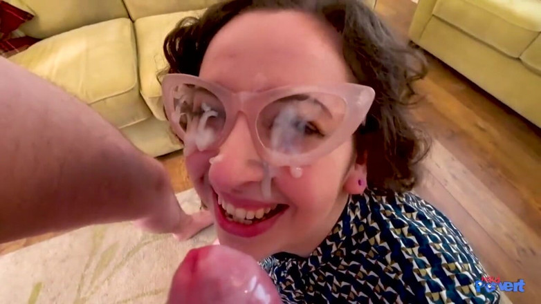 Nerd Pervert: Penélope Westbrook - chupar o atreverse