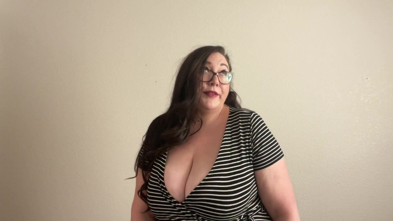 cutejayne: StepMommy gives your first handjob