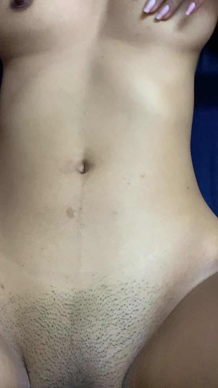 wickedriya: Desi název Nadržená Desi Bhabhi tvrdě ošukaná devarem - Hlasité sténání...