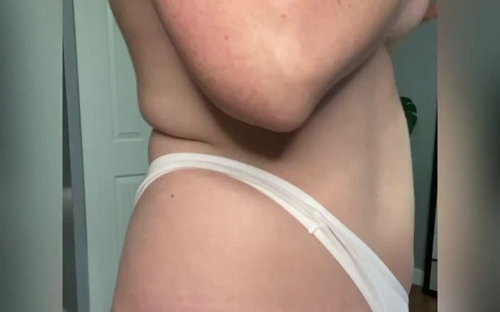 Avril Showers: Showing off my curvy body wearing my white panties
