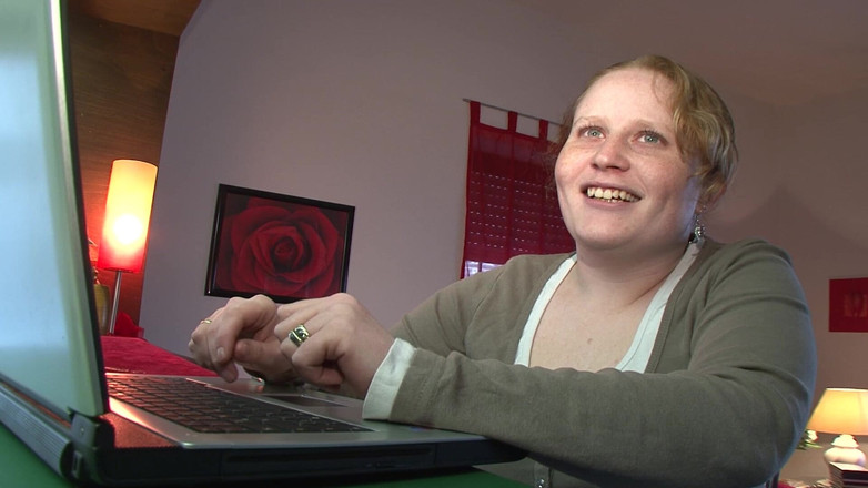 Deutsche Camgirls: Bbw německá kočka polyká jizz po amatérské šukání