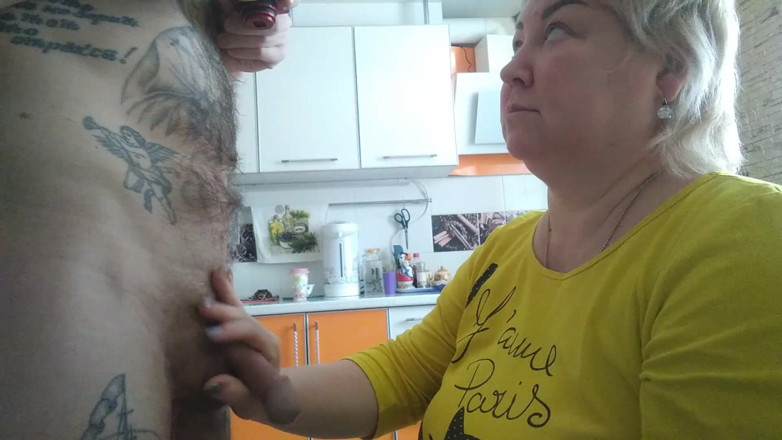 Zona901: Mother-in-law again frees my balls from cum while doing blowjob