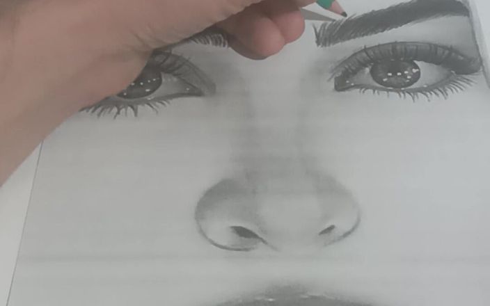 Sexaddicting123: Senin için güzel bir kız çiziyor umarım beğenirsin