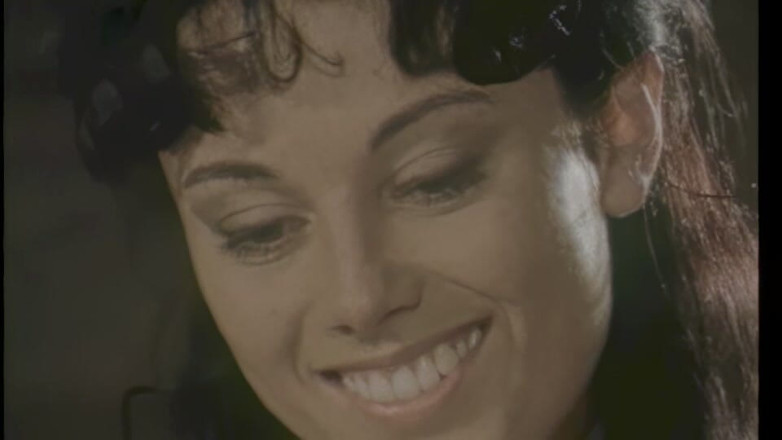 pornitaliangraffiti: Anita Dark und die Weiße Venus lecken sich gegenseitig zum...