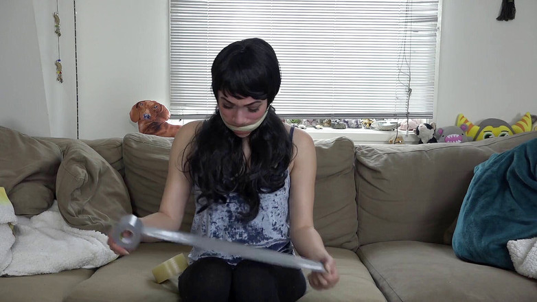 Restricting Ropes: Luna Grey-gag测试 第三部分