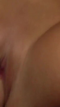MILF knullar sin granne