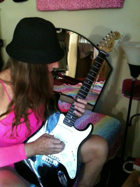 Lizzy Yum vintage and behind the scenes interviews: Lizzy Yum vintage y detrás de escena 32