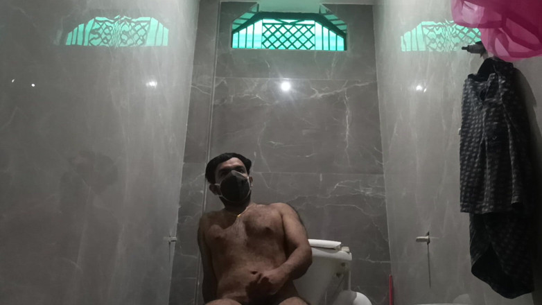 Sansuindia: Indian Devar Nude Toilet Dance