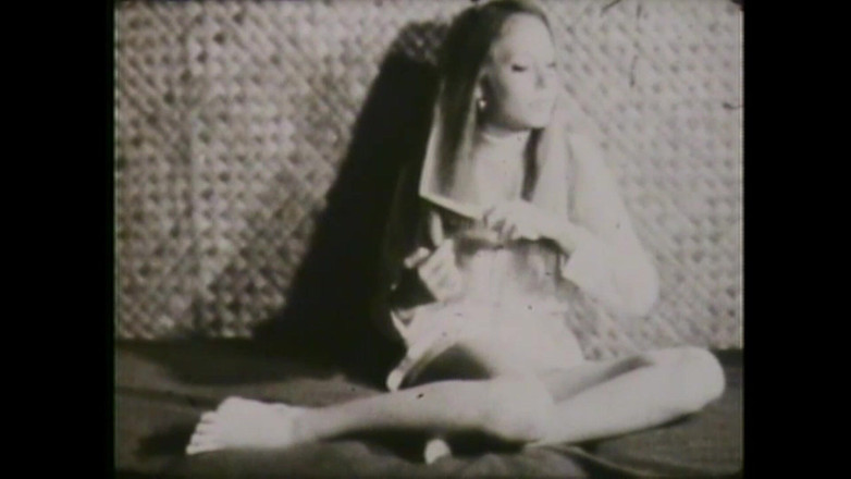 Vintage megastore: Lesbisch stel met hun klootzak