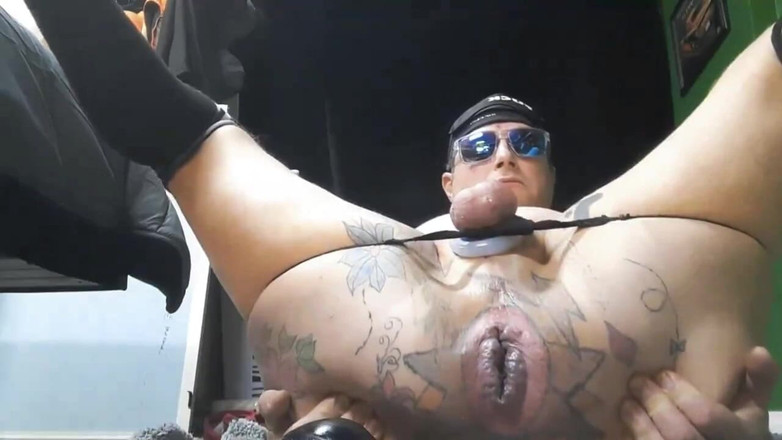 Ryan743: बट प्लग ने काम पर पहनने के बाद मेरी बहिन चुदाई छेद को बर्बाद कर दिया