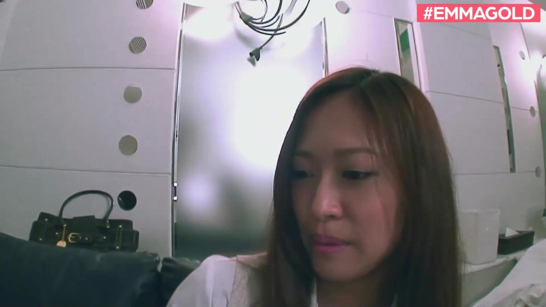 Emma Gold: Fuck my Japanese girlfriend in the bathroom