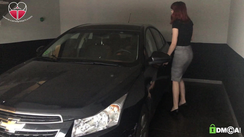 Candystart Videos: Mergulhando e pedalando