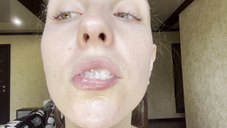 Hottie goddess: Accumulo di estrema phlegm &amp; rilascio in primo piano azione nasale...