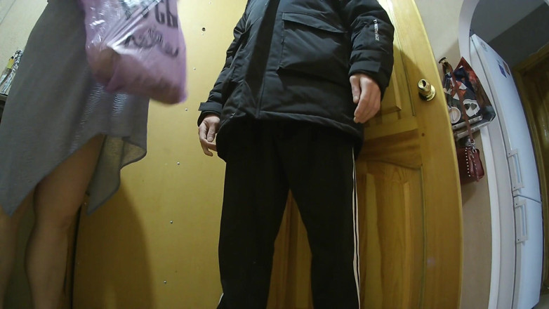 Zona901: Jerking off to a courier with a sex toy
