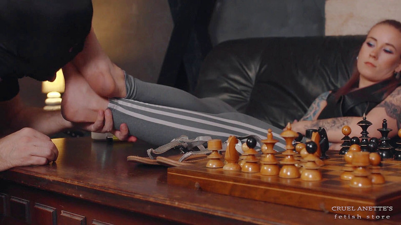 Cruel Anettes fetish world: Dirty，灰色鞋底