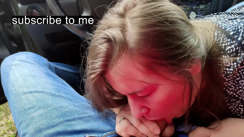 Godsgifts1: Stiefzus geeft stiefbroer zijn eerste pijpbeurt in de auto pov