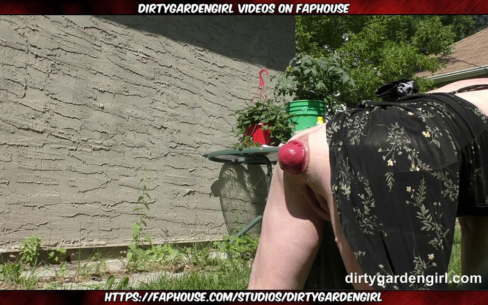 Dirtygardengirl: Dirtygardengirl Pembersihan Belakang Dengan Prolaps Keluar Dari Lubang Duburnya
