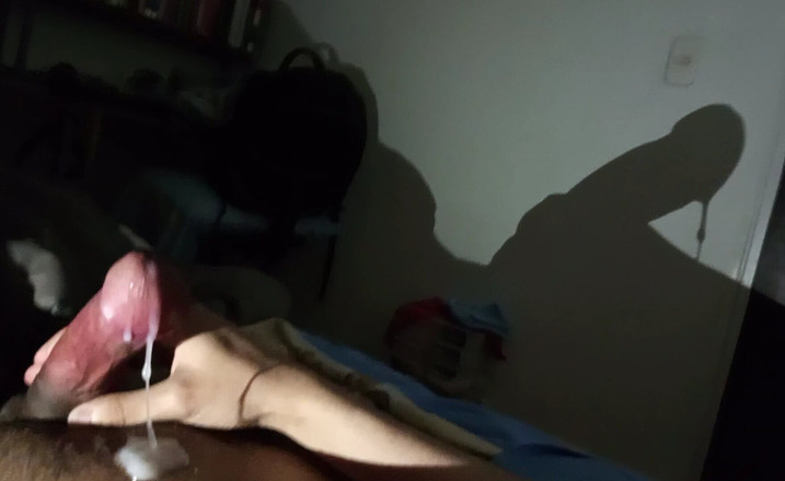 Un Loquito Mas: Shadow Art in the Dark Night: Reflexão da Sombra do...