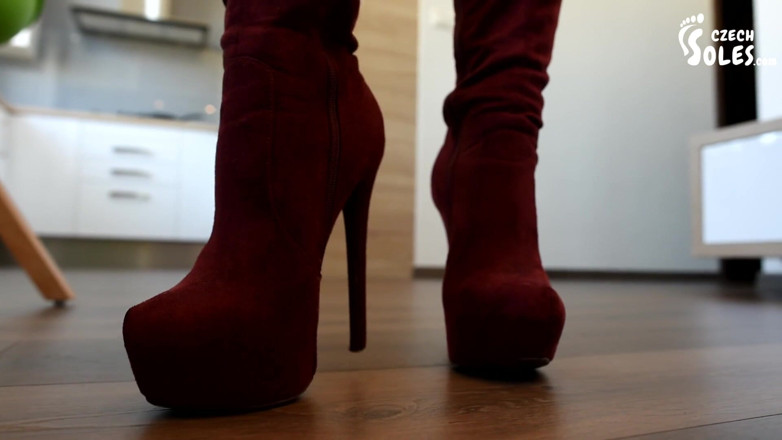Czech Soles - foot fetish content: POV giantess foot and but crushing