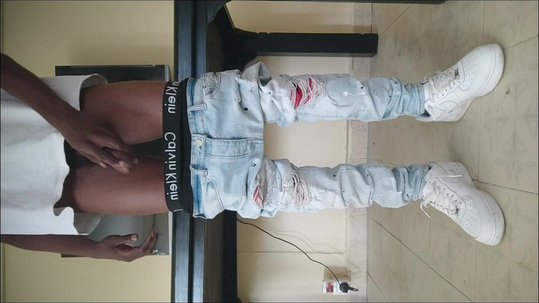 Gay black steel Africa: स्ट्रीटवियर में विशाल लंड के साथ काला लंड झटका और वीर्य (4)