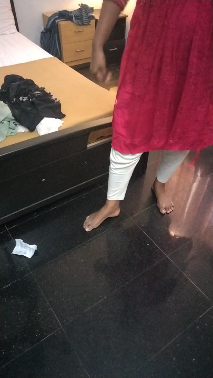 Tamil lesbian: Behind the Shoot - Choose Dress