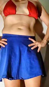 Fit Petite Asiática Dándote Un Vistazo Debajo De Su Falda Corta - Fiesta De Bragas Vol 6