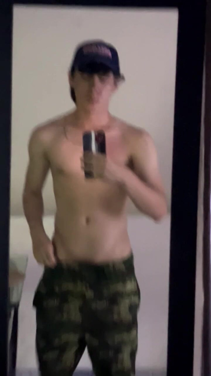 Harry Bronw: Привет, ребята, как ты