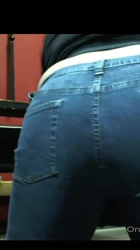 Ignorerar dig .... min röv i Jeans Full Clip