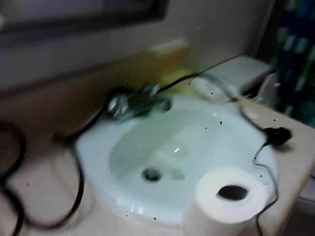 Mister209: Je suis mes amis dans la salle de bain