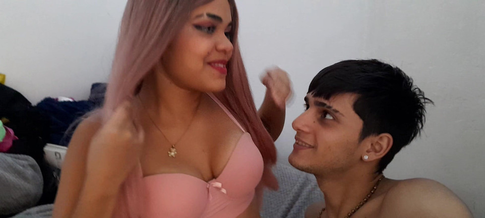 ValentinaHot10: Stor amatör knullar med vacker latina styvsyster