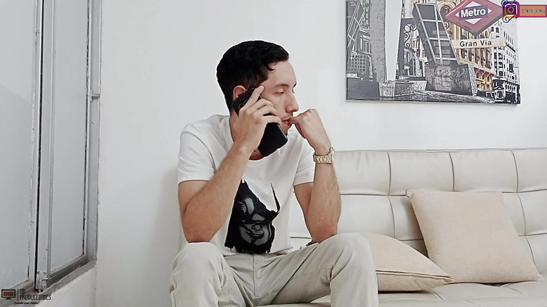 Vayolet: El cornudo de mi ex novio me llama para follarme...