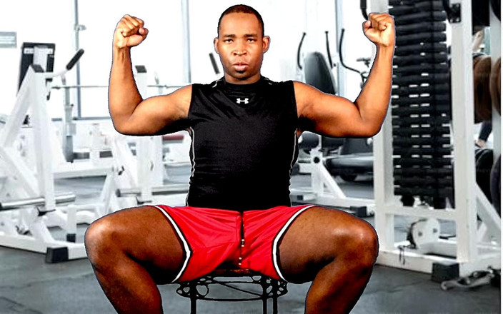 Blkbamaboi73: 崇拜克里斯的肌肉