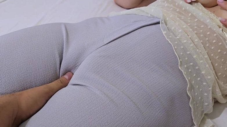 Venus and rider: Amatoriale moglie orgasma con il cazzo in bocca e si...