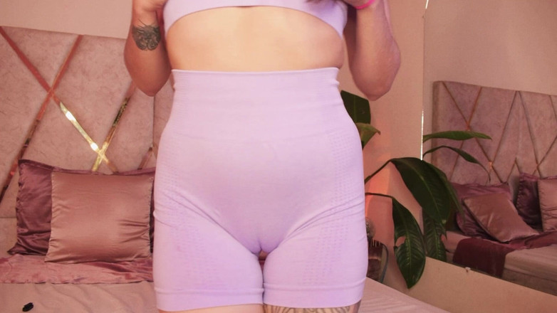 CoralTrip: Stydké pysky a zadek skáče