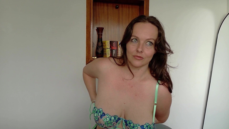 Kinky Lyrical: Sheer iç çamaşırı denemesi