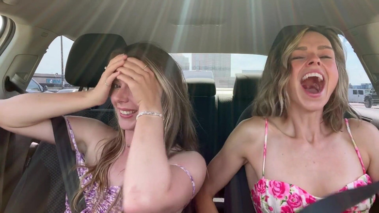 Serenity Cox: Nadia Foxx &amp; Serenity Cox komen hard klaar in drive Thru...