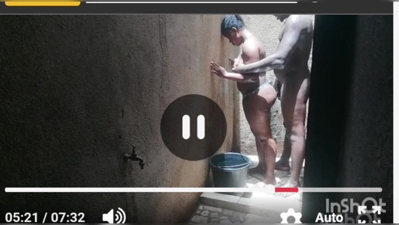 Pornsexlive: Love in Secret in the African Shower