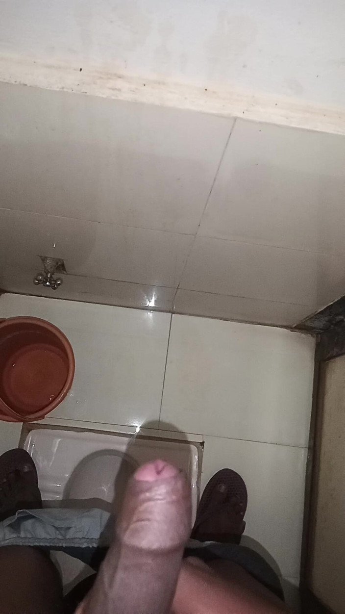 Aniketgod: Desi Boy Jerk off on Toilet Masterbet in the Toilet