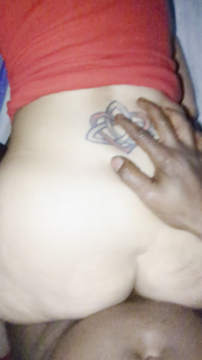 IvyTaylorCouple: Idealny tyłek w pieska