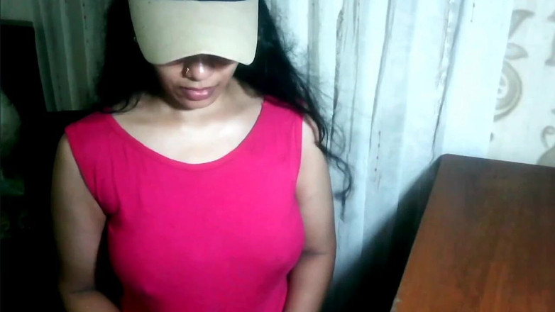 Arabicqueen: Gadis cantik rambut pink dientot habis-habisan di depan cowok-cowok