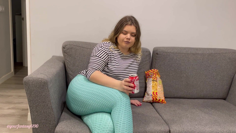 Your fantasy studio: Movie and farts with me