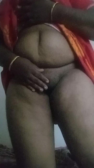 Bedroom: Video trình diễn của quý cô Ấn Độ