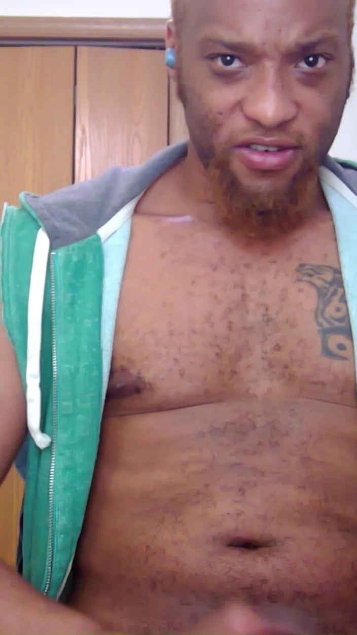 Kennie Jai: Masturbando no meu colete verde para um amigo