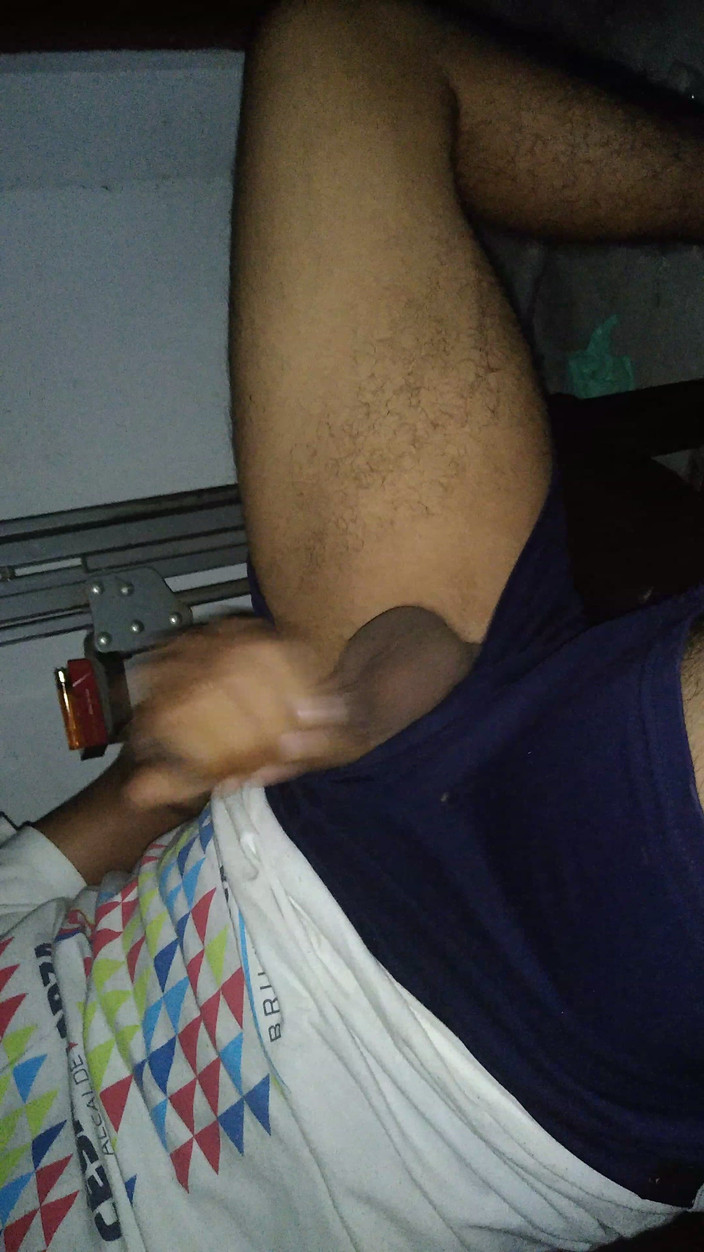 AlexAlejandro13: 내 집 울타리의 작업장에서 자위