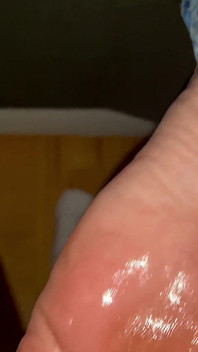 Sexy Amateur Oiled Soles
