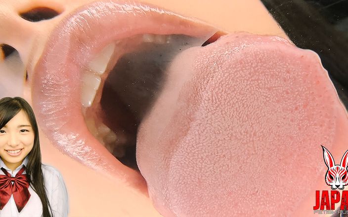Japan Fetish Fusion: POV Wideo: Wirtualny język całuje się z Suzu Shiratori!